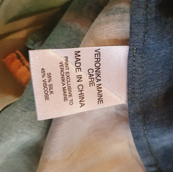 Size S Veronika Maine 55% Silk Sleeveless top - Picture 2 of 7